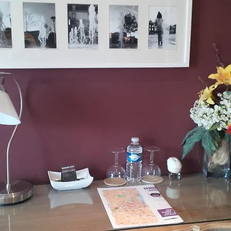 Bed and Breakfast Cosy Μπορντό